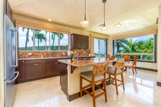 $2,100,000 | 70 Wailau Place, Lahaina, HI 96761