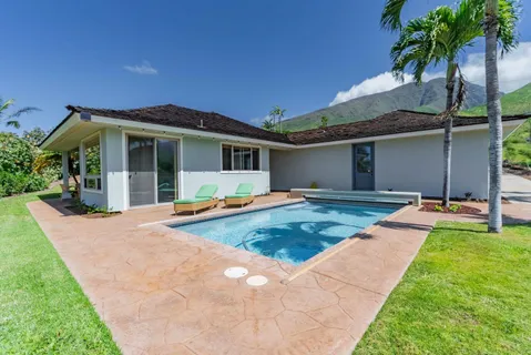$2,100,000 | 70 Wailau Place, Lahaina, HI 96761