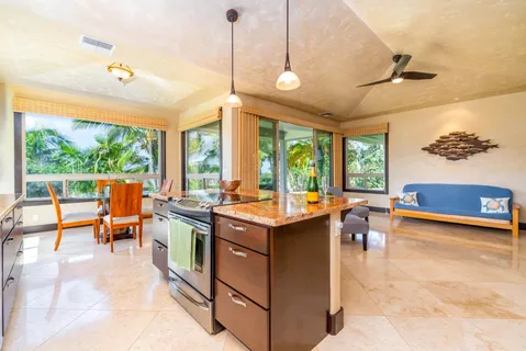 $2,100,000 | 70 Wailau Place, Lahaina, HI 96761