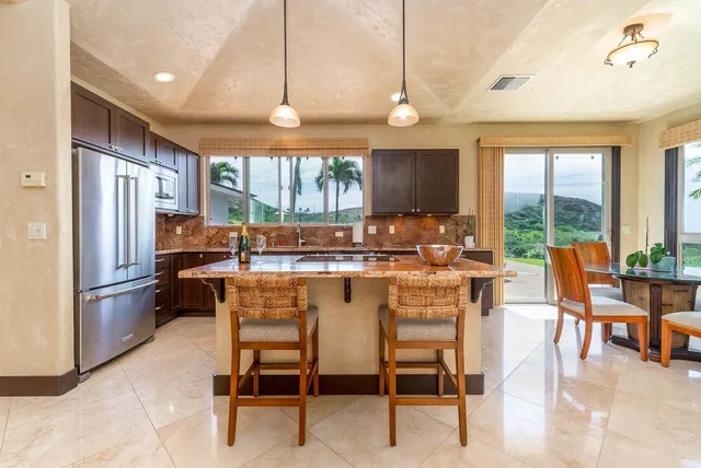 $2,100,000 | 70 Wailau Place, Lahaina, HI 96761