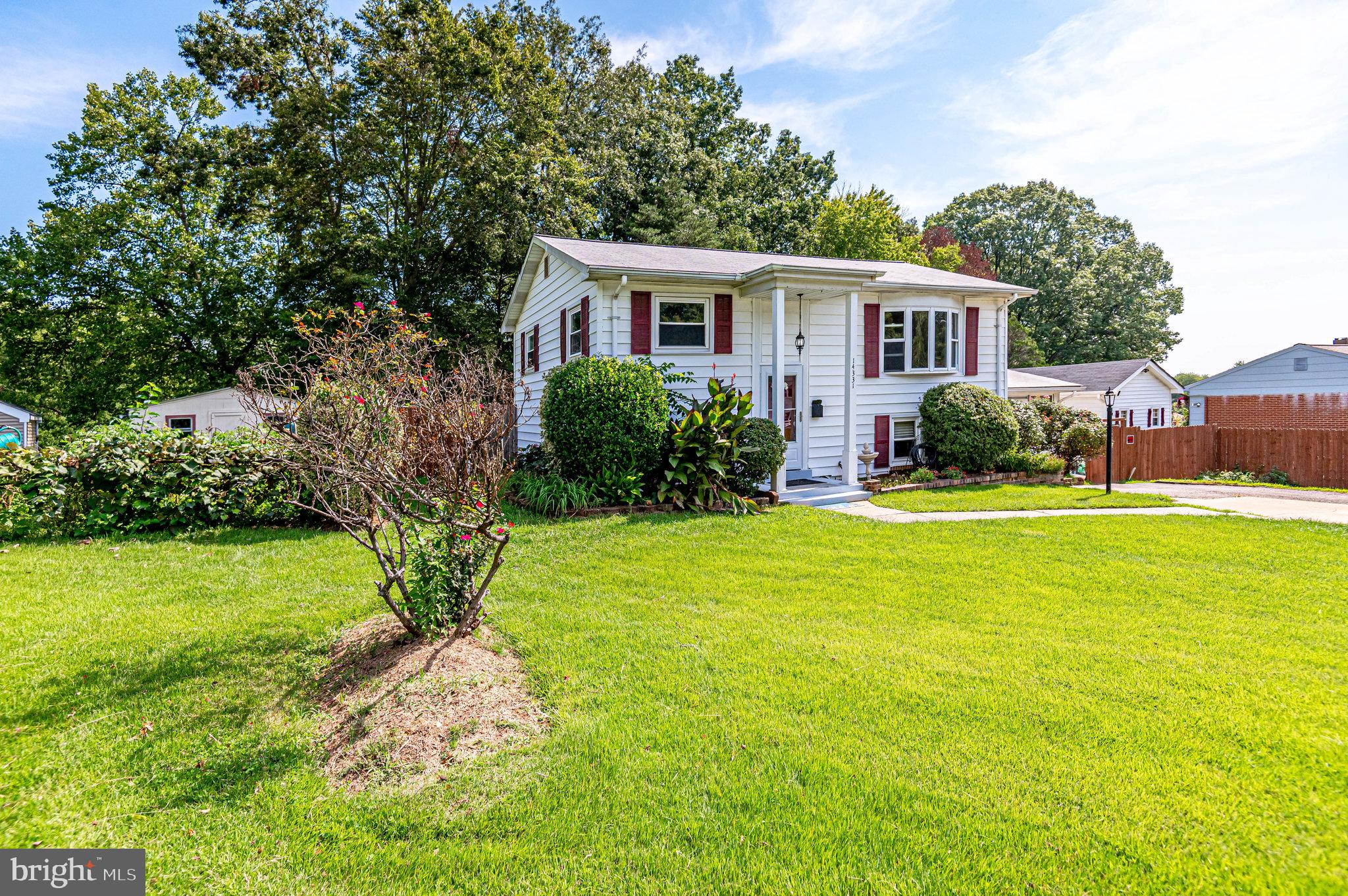 14331 Fullerton Road Woodbridge, VA 22193 - Photo 3 of 69 Gallery Image 3