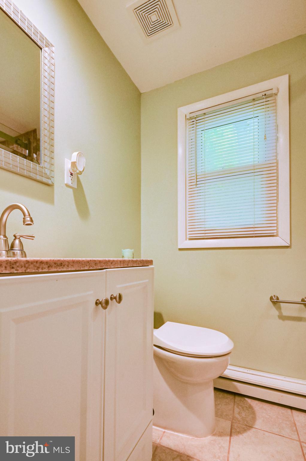 14331 Fullerton Road Woodbridge, VA 22193 - Photo 37 of 69 Gallery Image 37