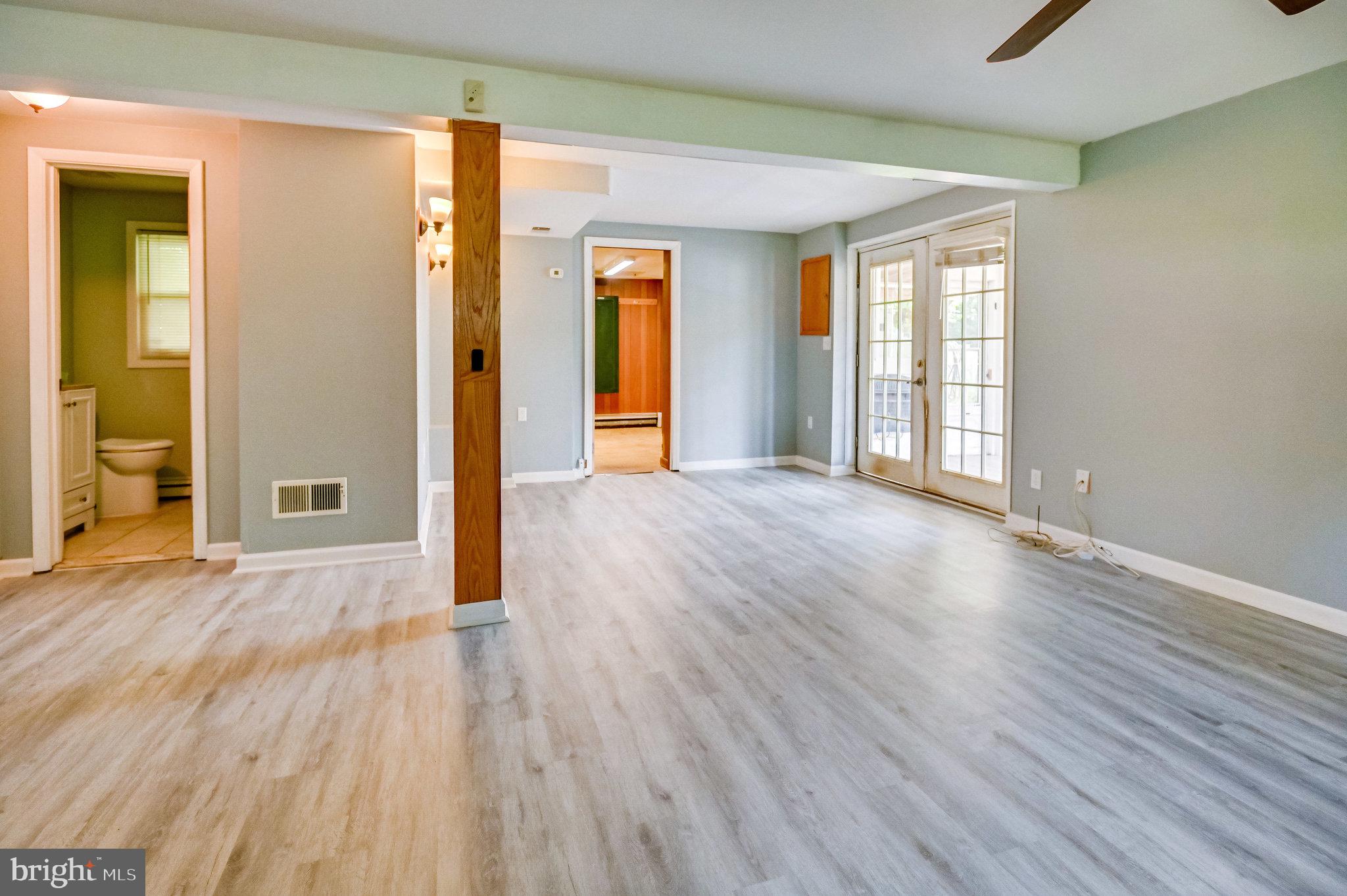 14331 Fullerton Road Woodbridge, VA 22193 - Photo 43 of 69 Gallery Image 43