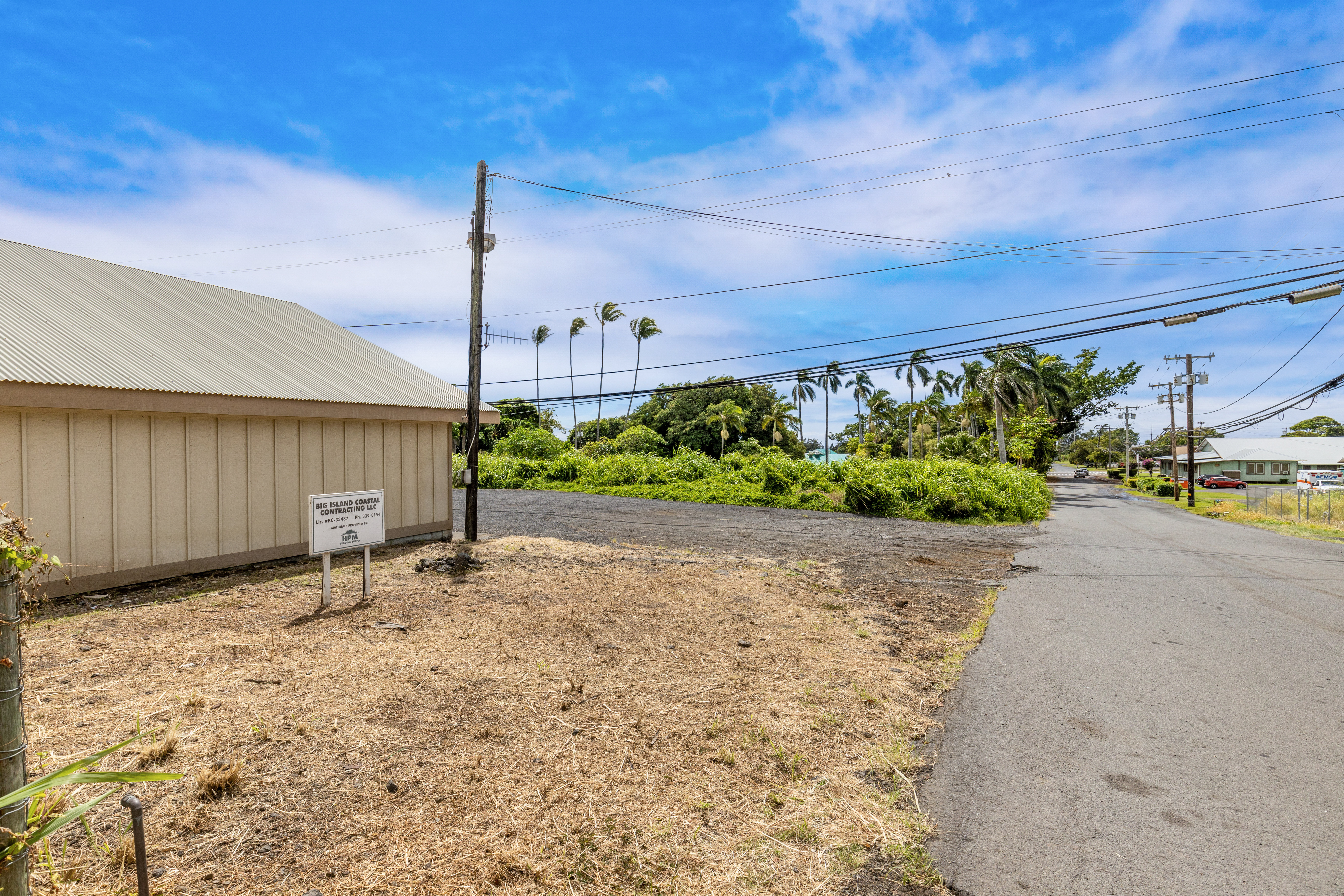 95-1178 Kaalaiki Road Naalehu, HI 96772 - Photo 14 of 22 a view of a backyard with plants
