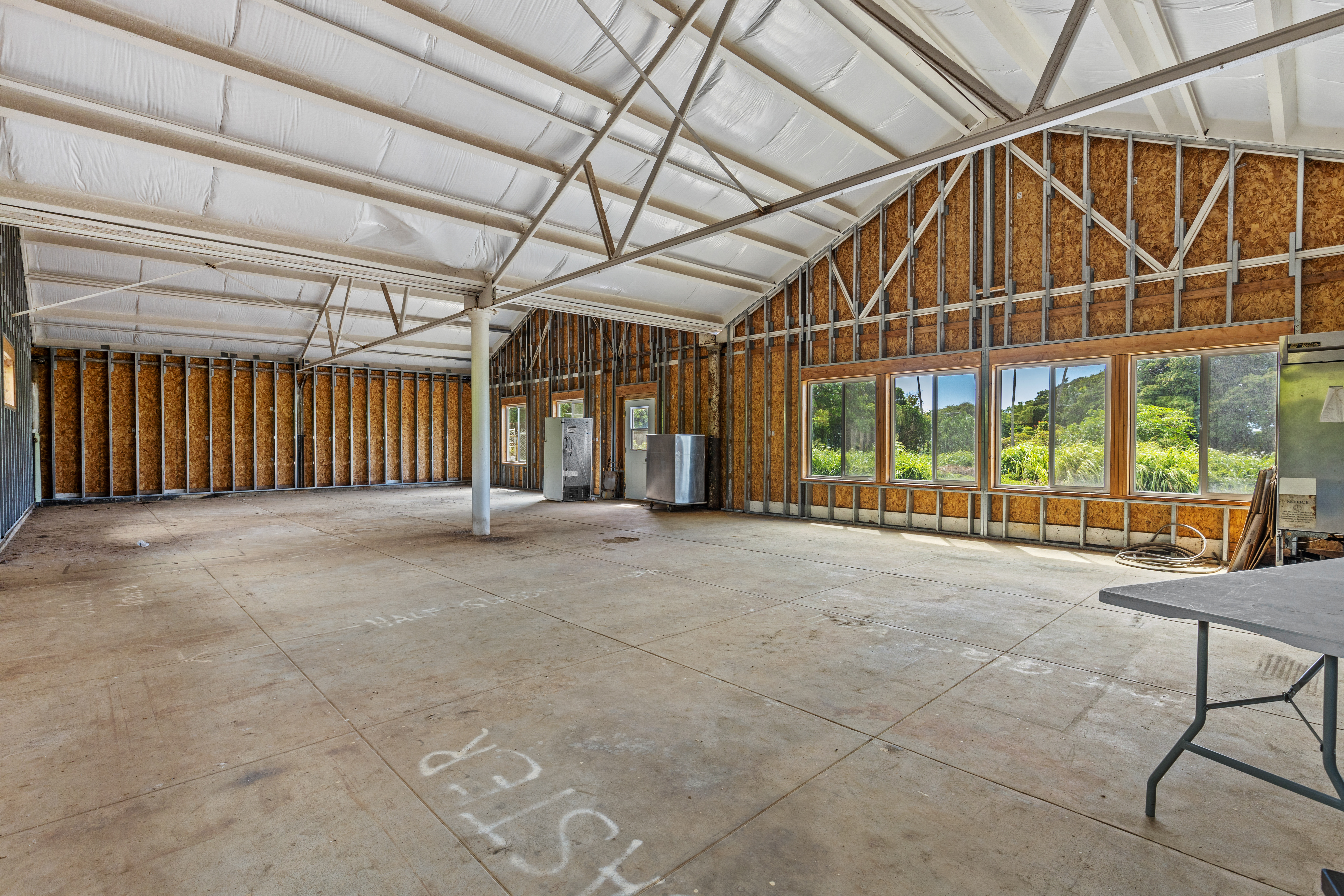 95-1178 Kaalaiki Road Naalehu, HI 96772 - Photo 17 of 22 a view of an empty room with a window