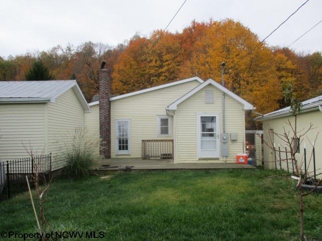1736 Porterfield Road Philippi, WV 26416 - Photo 13 of 20 Gallery Image 13