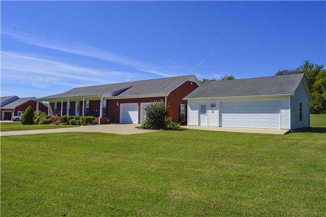 2212 Crescentview Road Pulaski, TN 38478 - Photo 1 of 20 Welcome to 2212 Crescentview Rd.