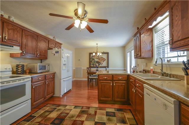 2212 Crescentview Road Pulaski, TN 38478 - Photo 16 of 20
