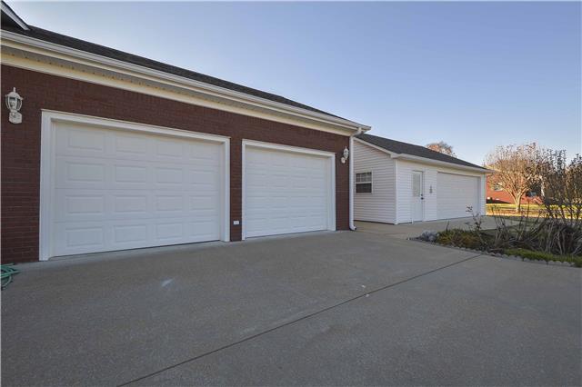2212 Crescentview Road Pulaski, TN 38478 - Photo 5 of 20 2 Car attached garage, and 2 car detached garage