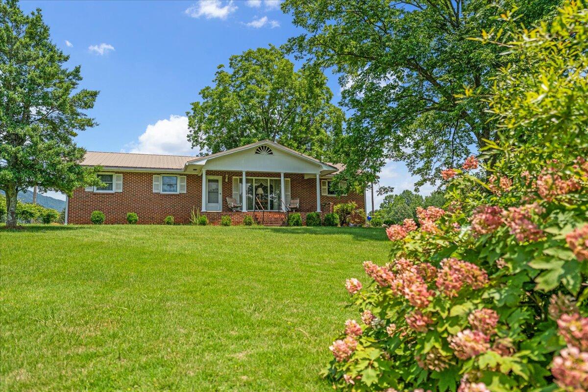 365 Morrison Spring Road Whitwell, TN 37397 - Photo 1 of 63 03-BOX01042