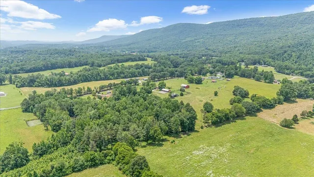 $1,500,000 | 365 Morrison Spring Road, Whitwell, TN 37397