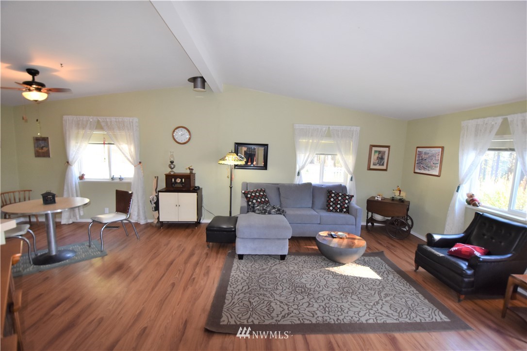 481 Buena View Road Cle Elum, WA 98922 - Photo 4 of 25 Gallery Image 4