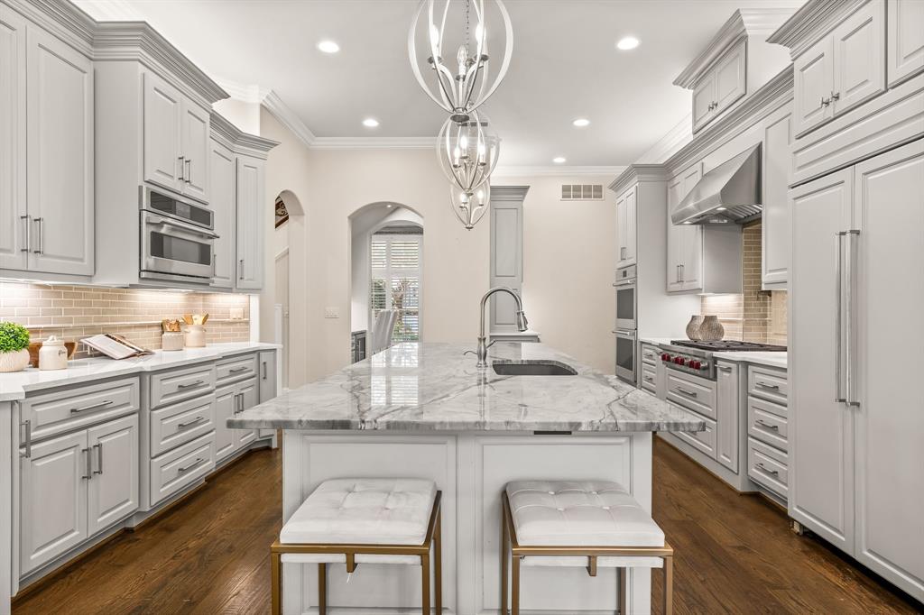 48 Kennington Court Dallas, TX 75248 - Photo 13 of 40