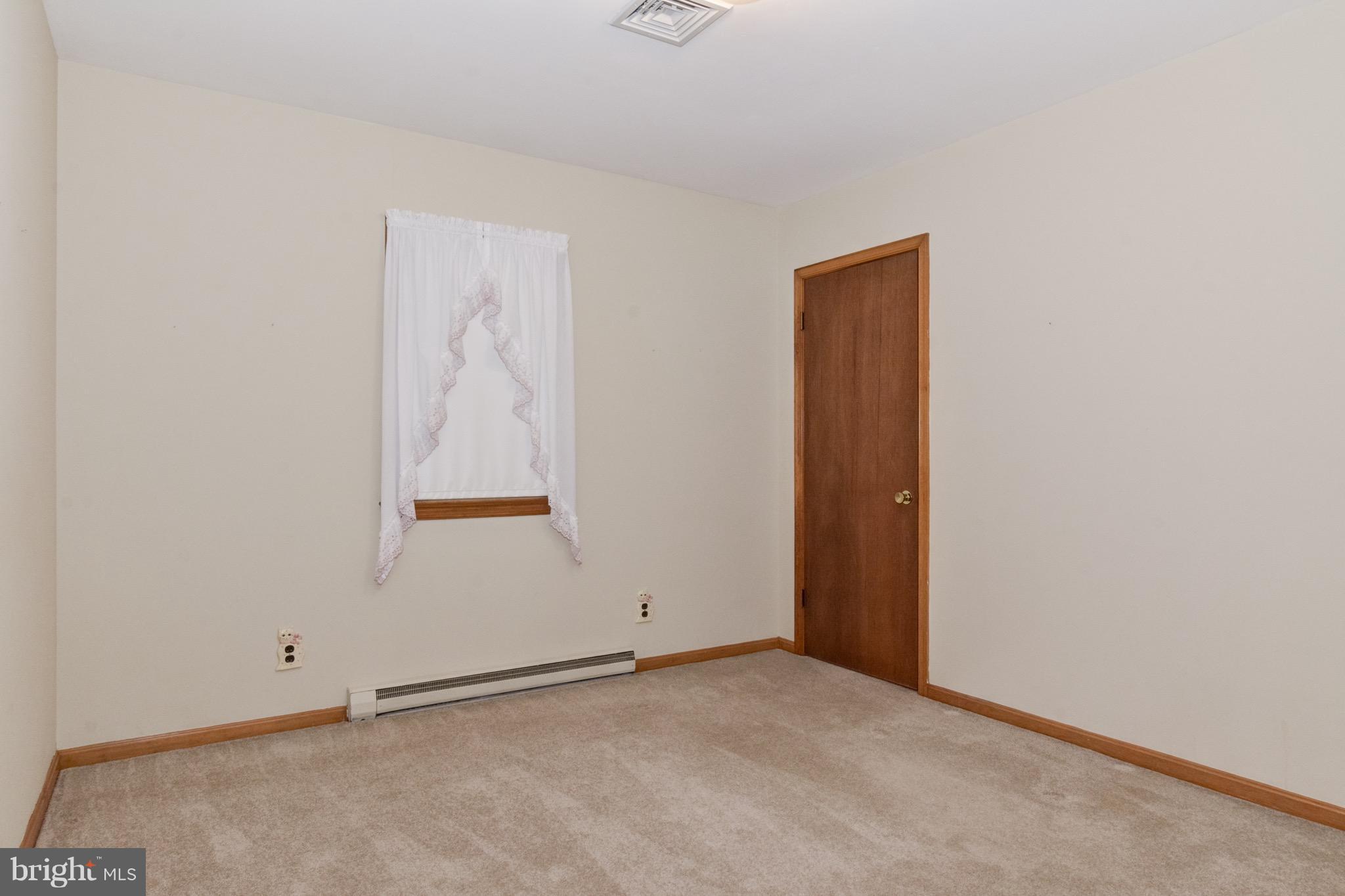 5086 Germantown Road Midland, VA 22728 - Photo 8 of 20 Bedroom 1