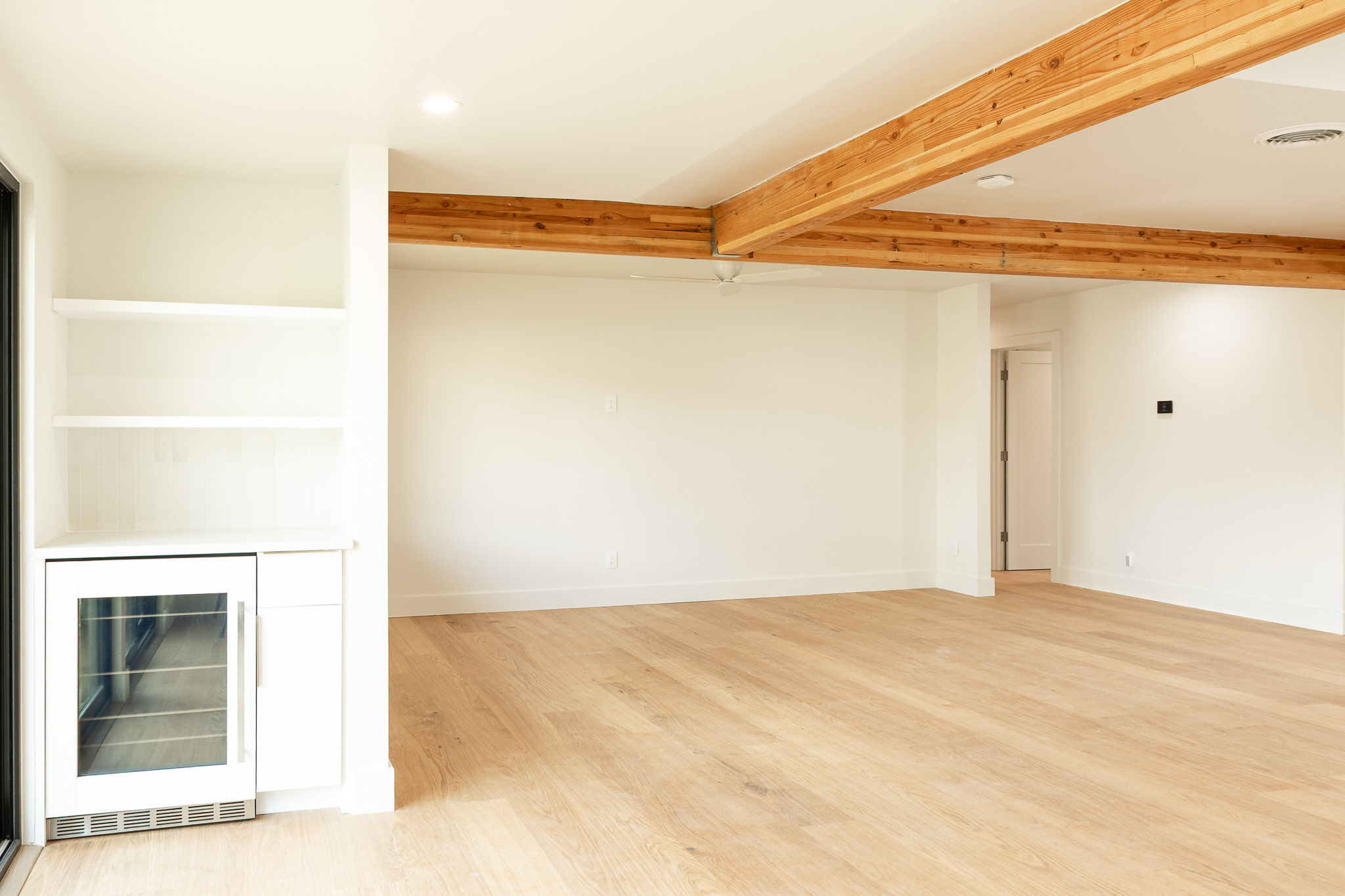 8717 South View Road Austin, TX 78737 - Photo 6 of 36 a view of an empty room