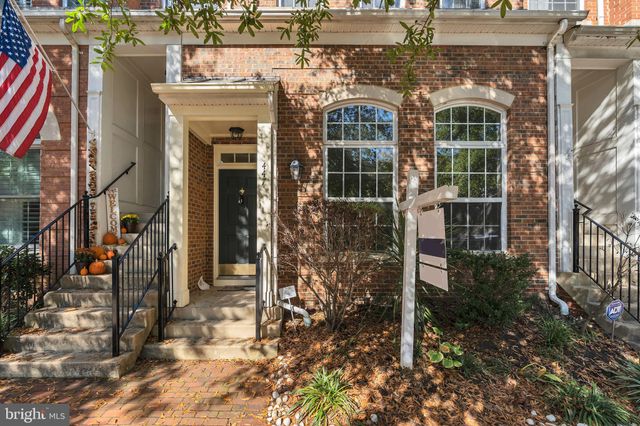 $510,000 | 447 Cameron Station Boulevard, Alexandria, VA 22304