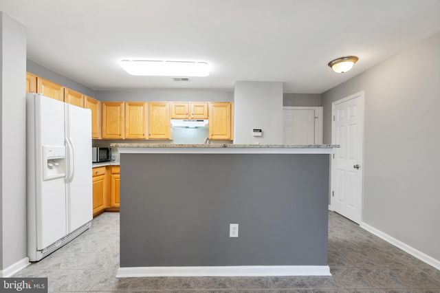 $510,000 | 447 Cameron Station Boulevard, Alexandria, VA 22304