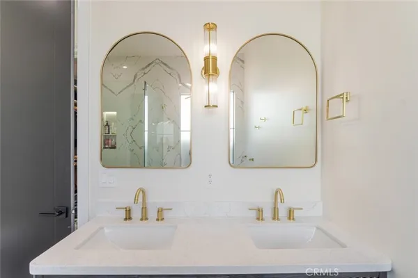 $1,850,000 | 7714 Lasaine Avenue, Northridge, CA 91325