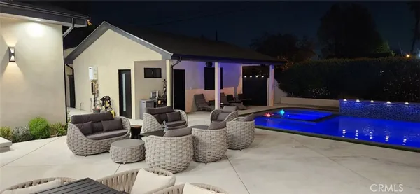 $1,850,000 | 7714 Lasaine Avenue, Northridge, CA 91325