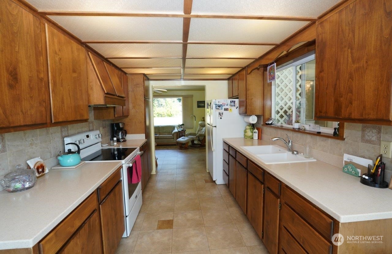 181 Mapleton Way Port Angeles, WA 98363 - Photo 12 of 40 Gallery Image 12
