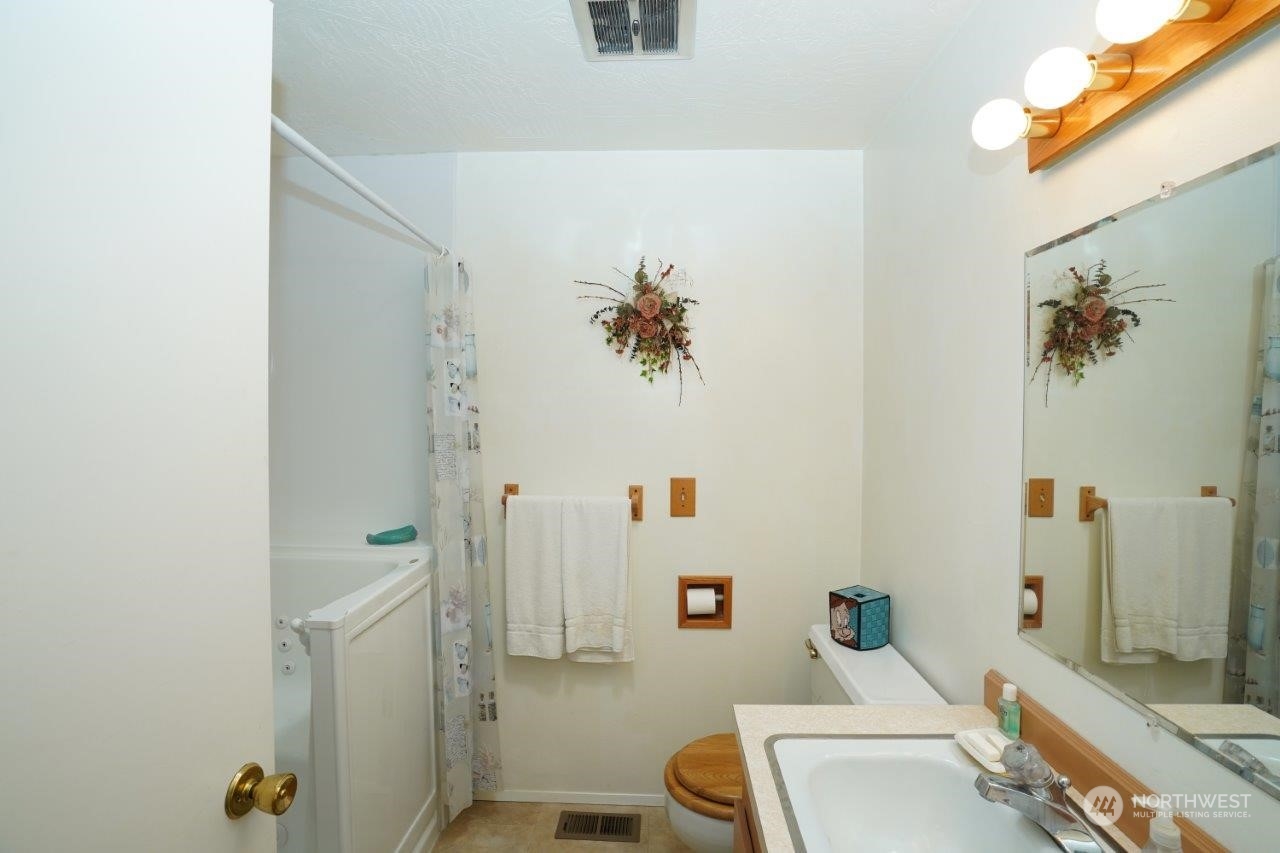 181 Mapleton Way Port Angeles, WA 98363 - Photo 21 of 40 Gallery Image 21