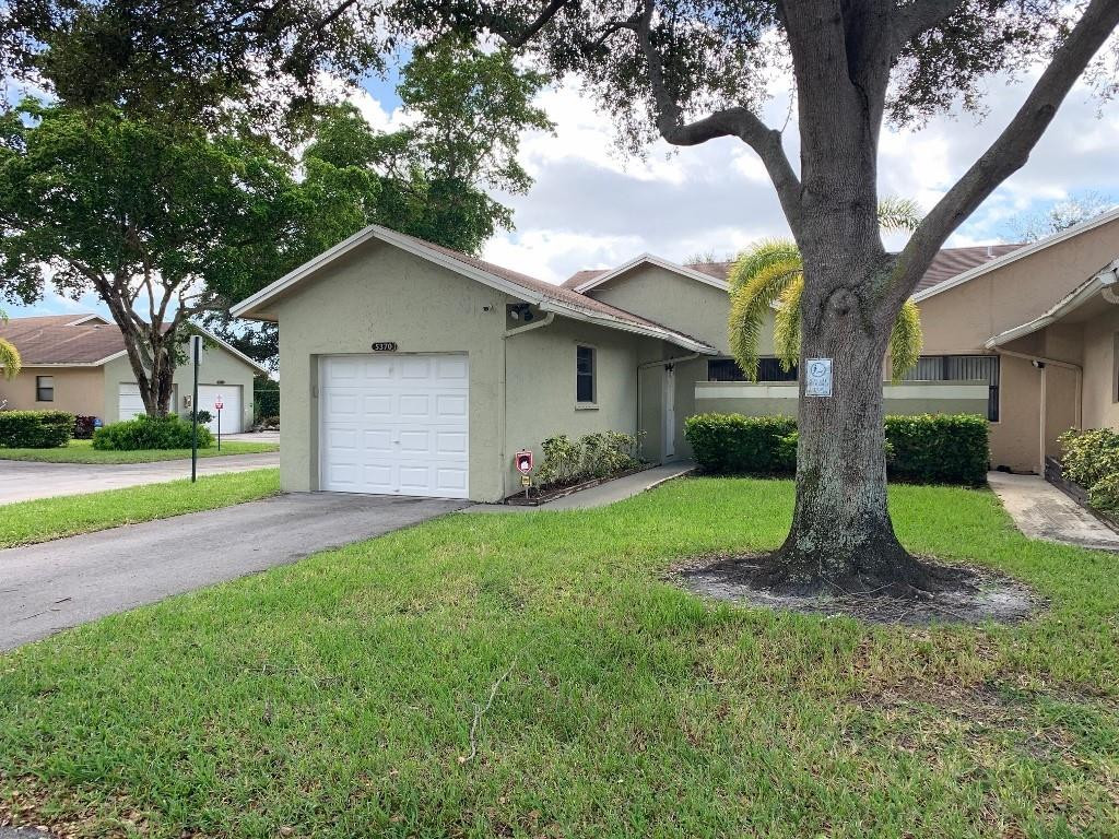 5370 Gate Lake Road Tamarac, FL 33319 - Photo 3 of 3 Photo 3