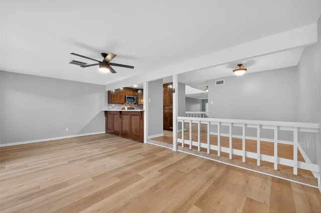 $2,395 | 11504 Village Pl Drive, Unit 107, Houston, TX 77077