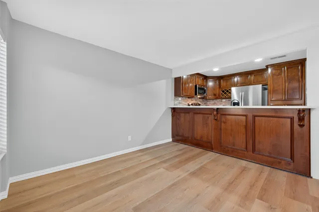 $2,395 | 11504 Village Pl Drive, Unit 107, Houston, TX 77077