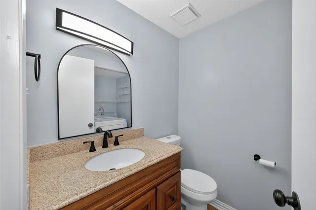 $2,395 | 11504 Village Pl Drive, Unit 107, Houston, TX 77077