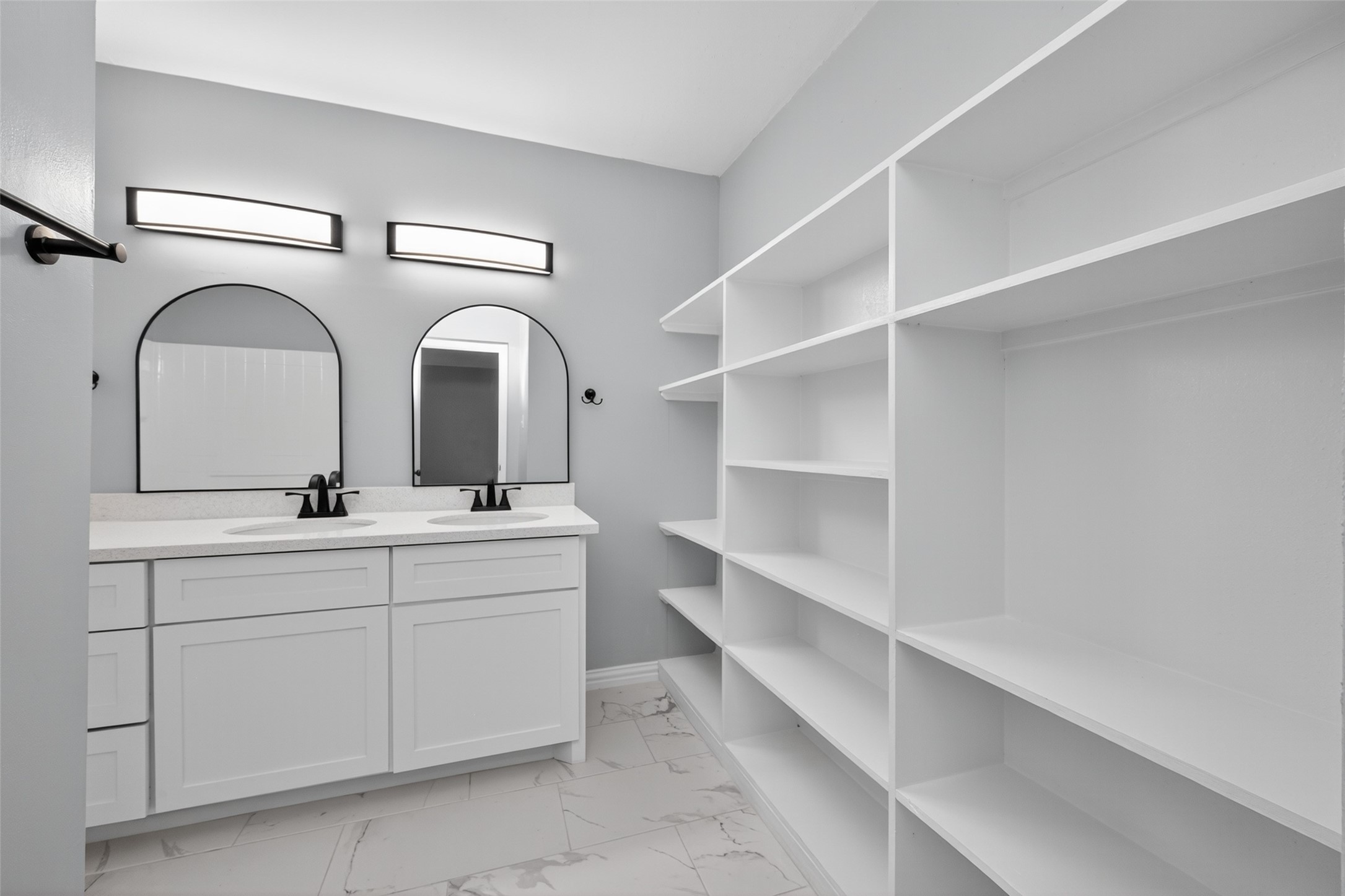 11504 Village Pl Drive, Unit 107 Houston, TX 77077 - Photo 34 of 49