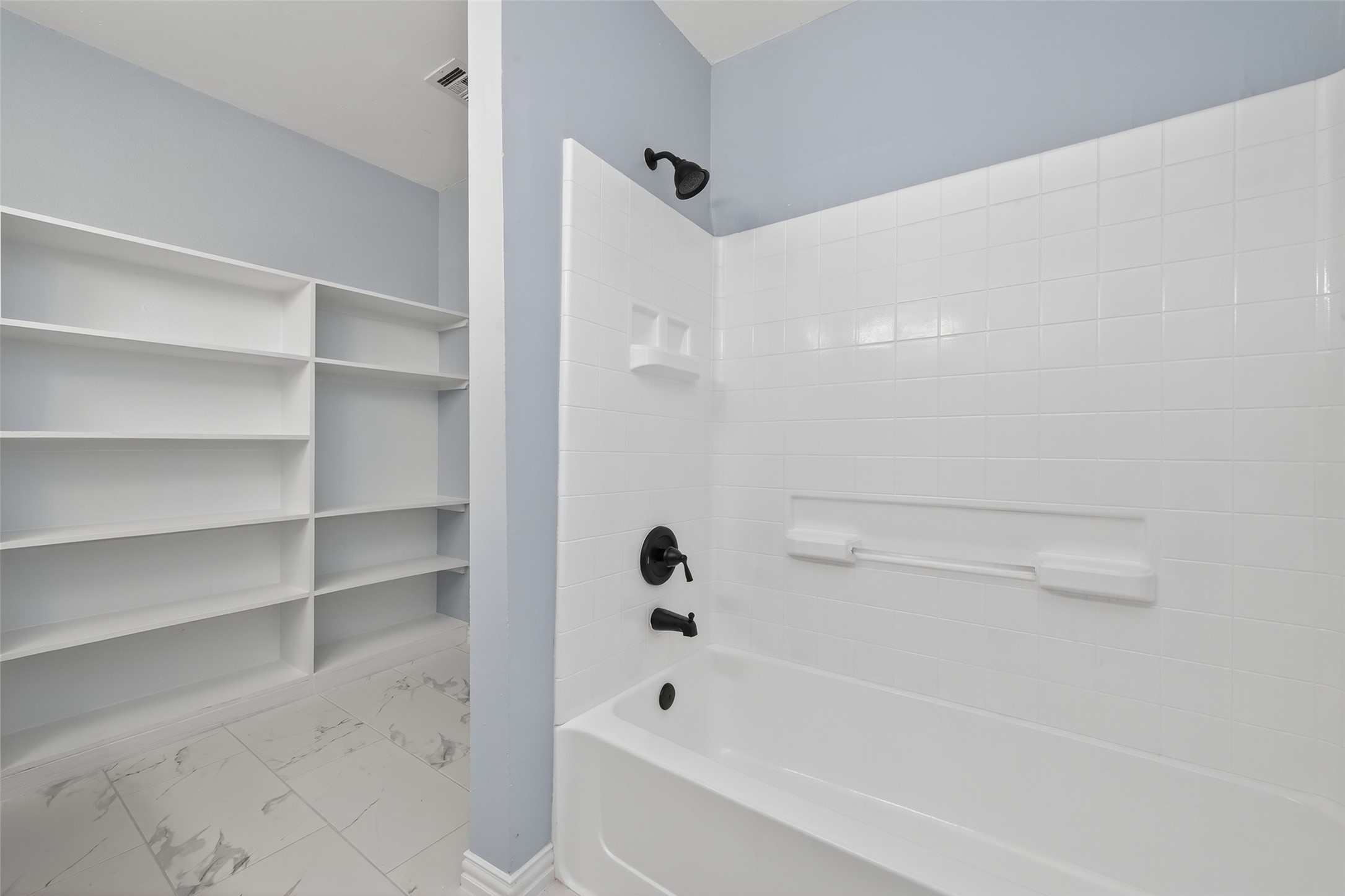 11504 Village Pl Drive, Unit 107 Houston, TX 77077 - Photo 36 of 49