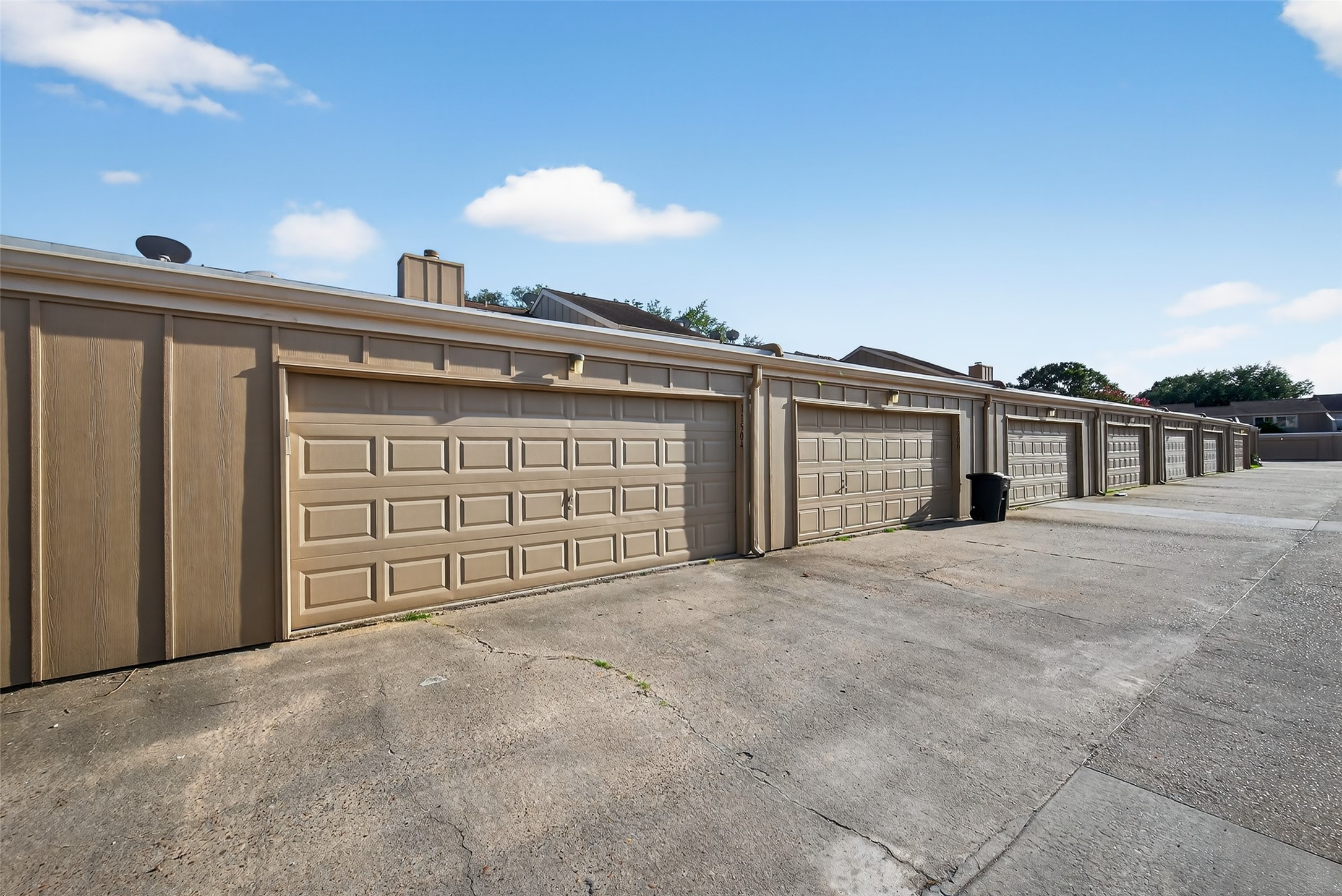 11504 Village Pl Drive, Unit 107 Houston, TX 77077 - Photo 47 of 49
