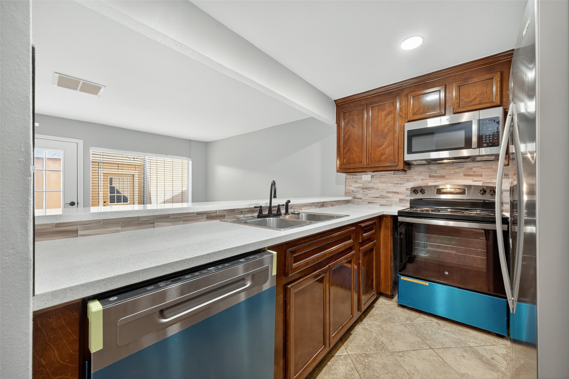 11504 Village Pl Drive, Unit 107 Houston, TX 77077 - Photo 5 of 49