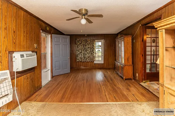 $155,000 | 612 East Main Street, Mount Olive, NC 28365