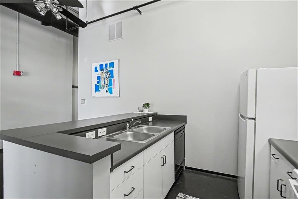 120 Ralph McGill Boulevard Northeast, Unit 202 Atlanta, GA 30308 - Photo 11 of 39