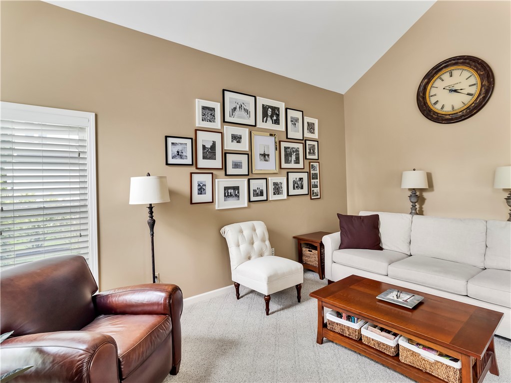 8 Claridge Circle Penfield, NY 14580 - Photo 20 of 47