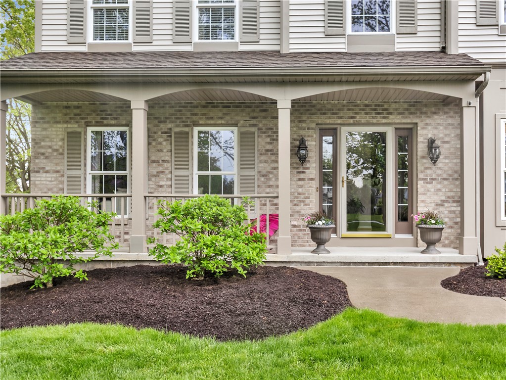 8 Claridge Circle Penfield, NY 14580 - Photo 3 of 47