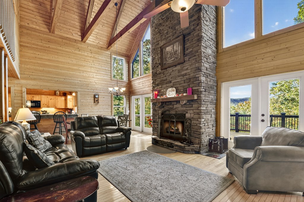 113 Deer Hunter Trail Blue Ridge, GA 30513 - Photo 7 of 50 Gallery Image 7