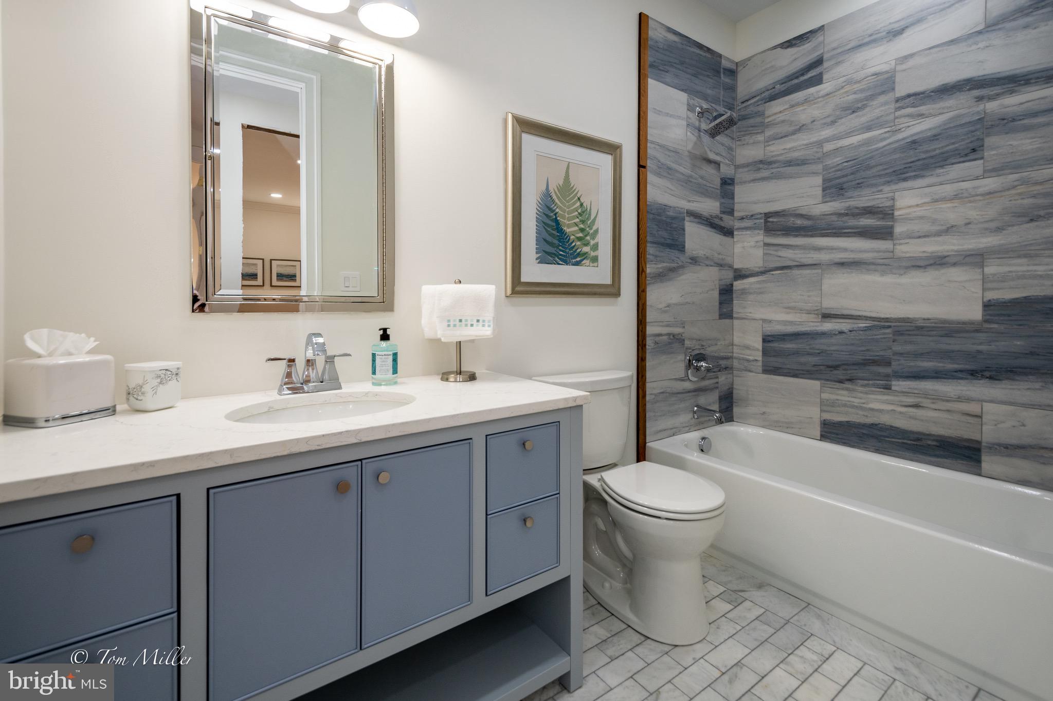 2235 Traceys Store Road Parkton, MD 21120 - Photo 32 of 65 Beautiful hall bathroom with Carrara marble floor