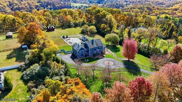 $1,689,000 | 9 Doefield Road, Califon, NJ 07830