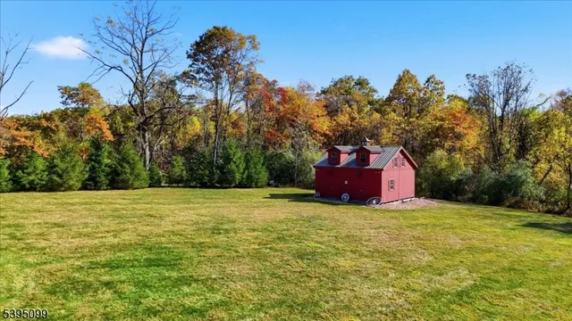 $1,689,000 | 9 Doefield Road, Califon, NJ 07830