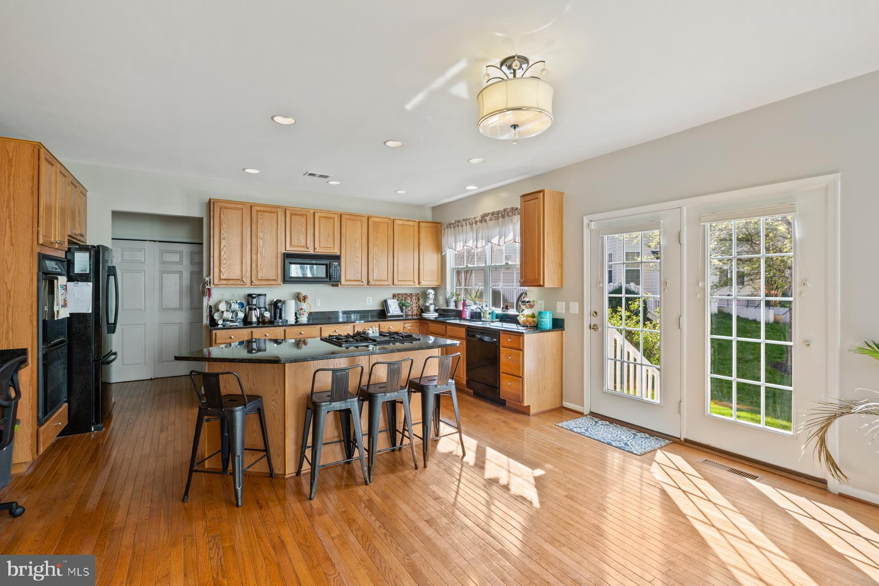 8773 Lords View Loop Gainesville, VA 20155 - Photo 17 of 44