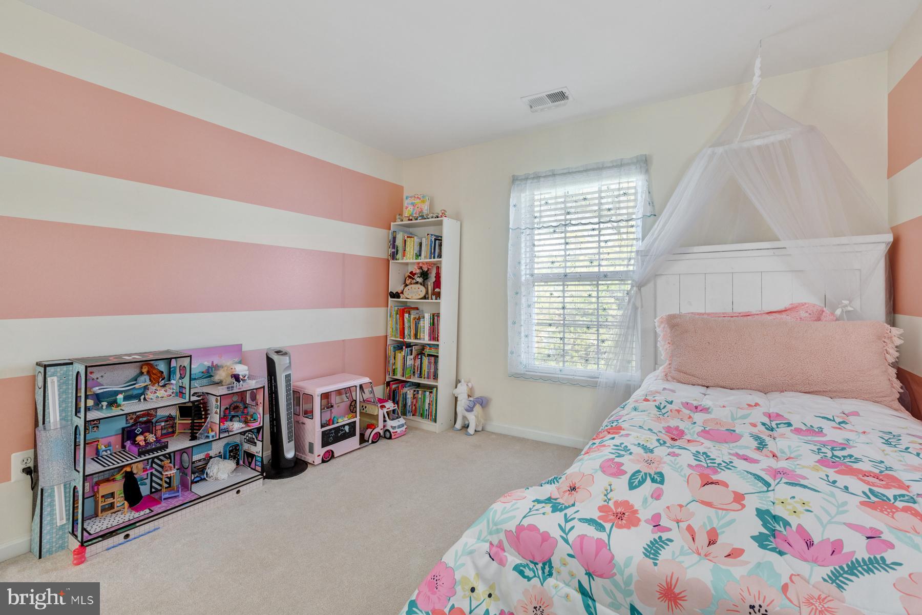 8773 Lords View Loop Gainesville, VA 20155 - Photo 29 of 44