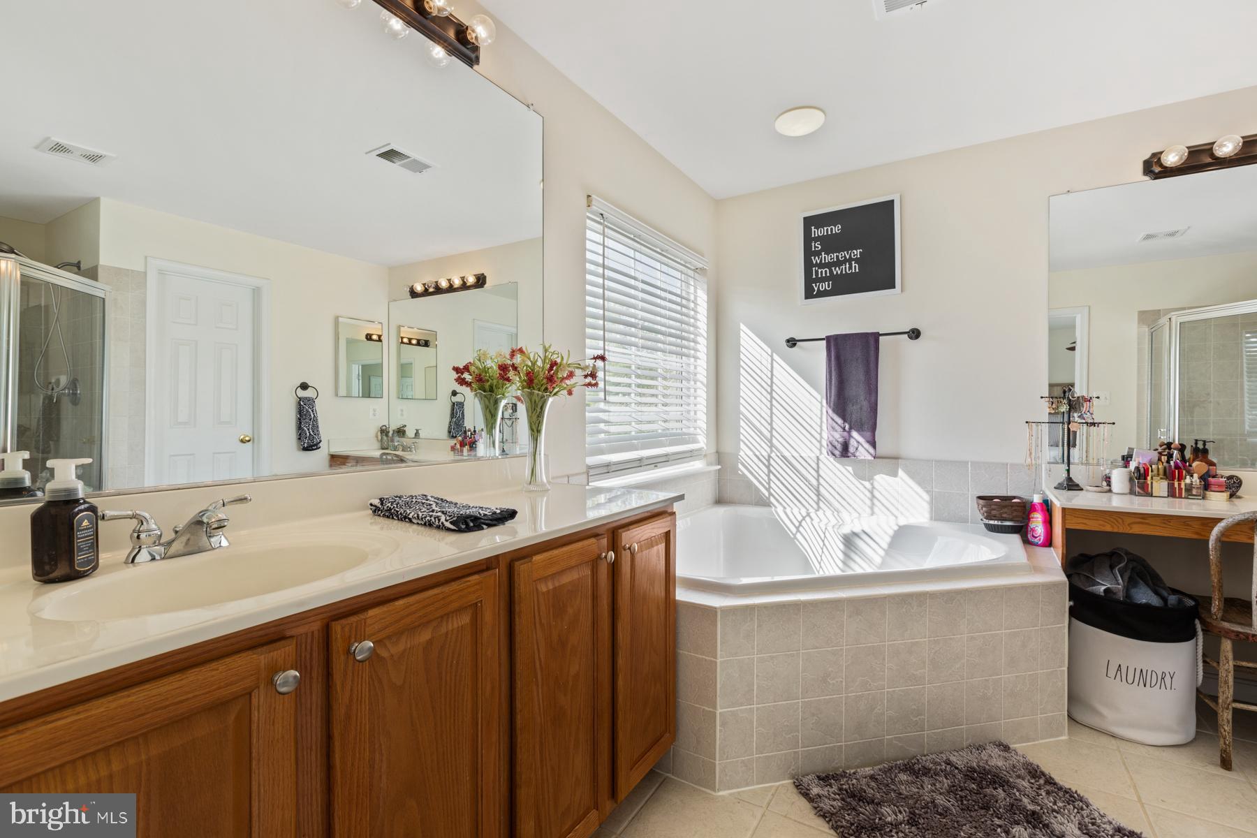 8773 Lords View Loop Gainesville, VA 20155 - Photo 37 of 44
