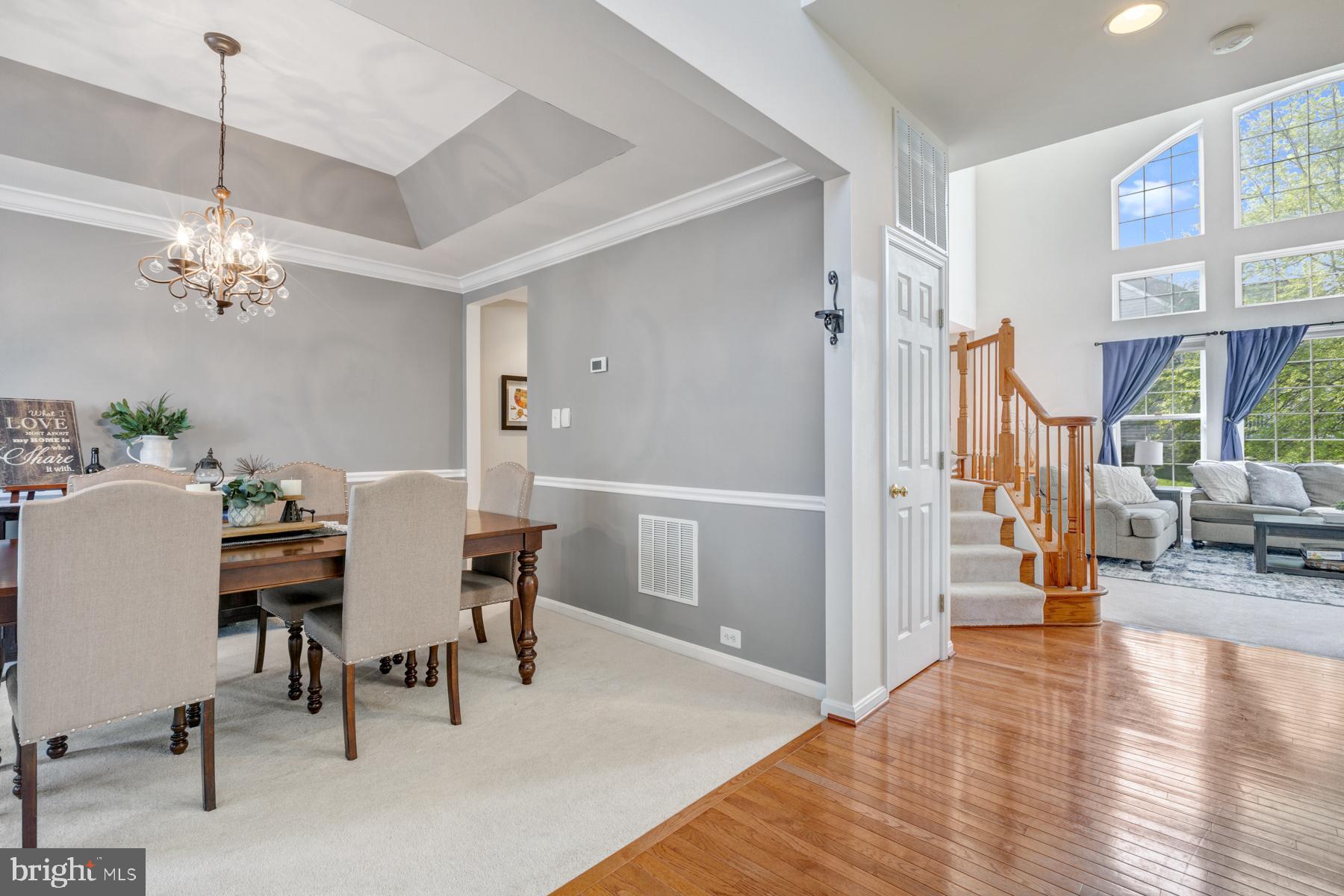 8773 Lords View Loop Gainesville, VA 20155 - Photo 6 of 44
