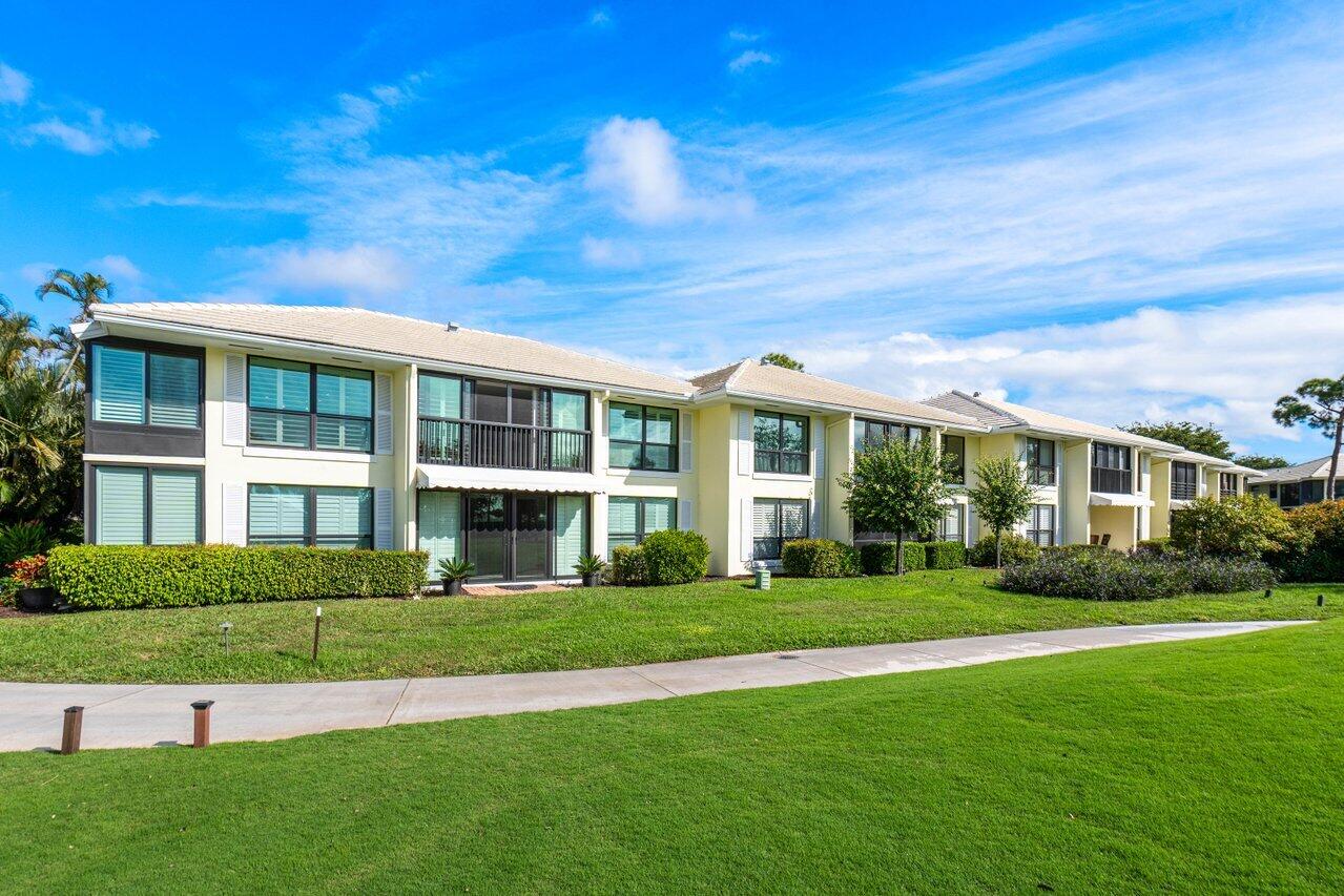 3715 Quail Ridge Drive, Unit BOBWHITE B Boynton Beach, FL 33436 - Photo 28 of 53 Back of Home