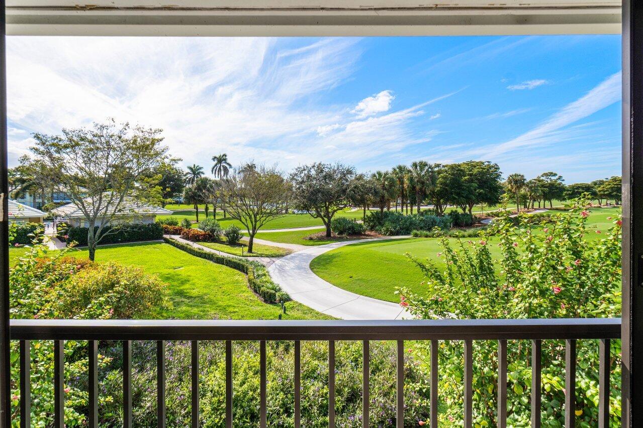 3715 Quail Ridge Drive, Unit BOBWHITE B Boynton Beach, FL 33436 - Photo 10 of 53 View