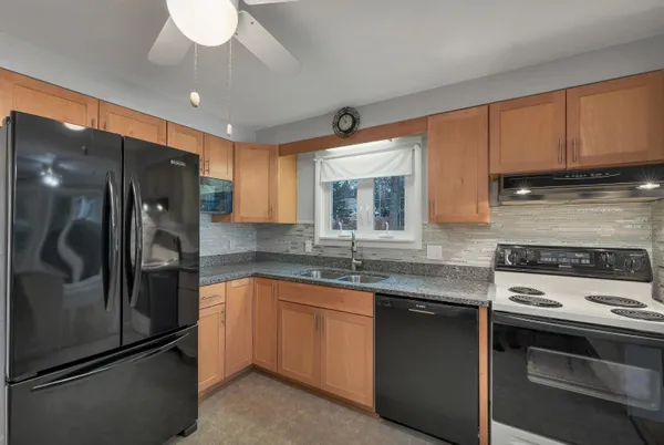 $329,000 | 5 Piscataqua Road, Concord, NH 03301