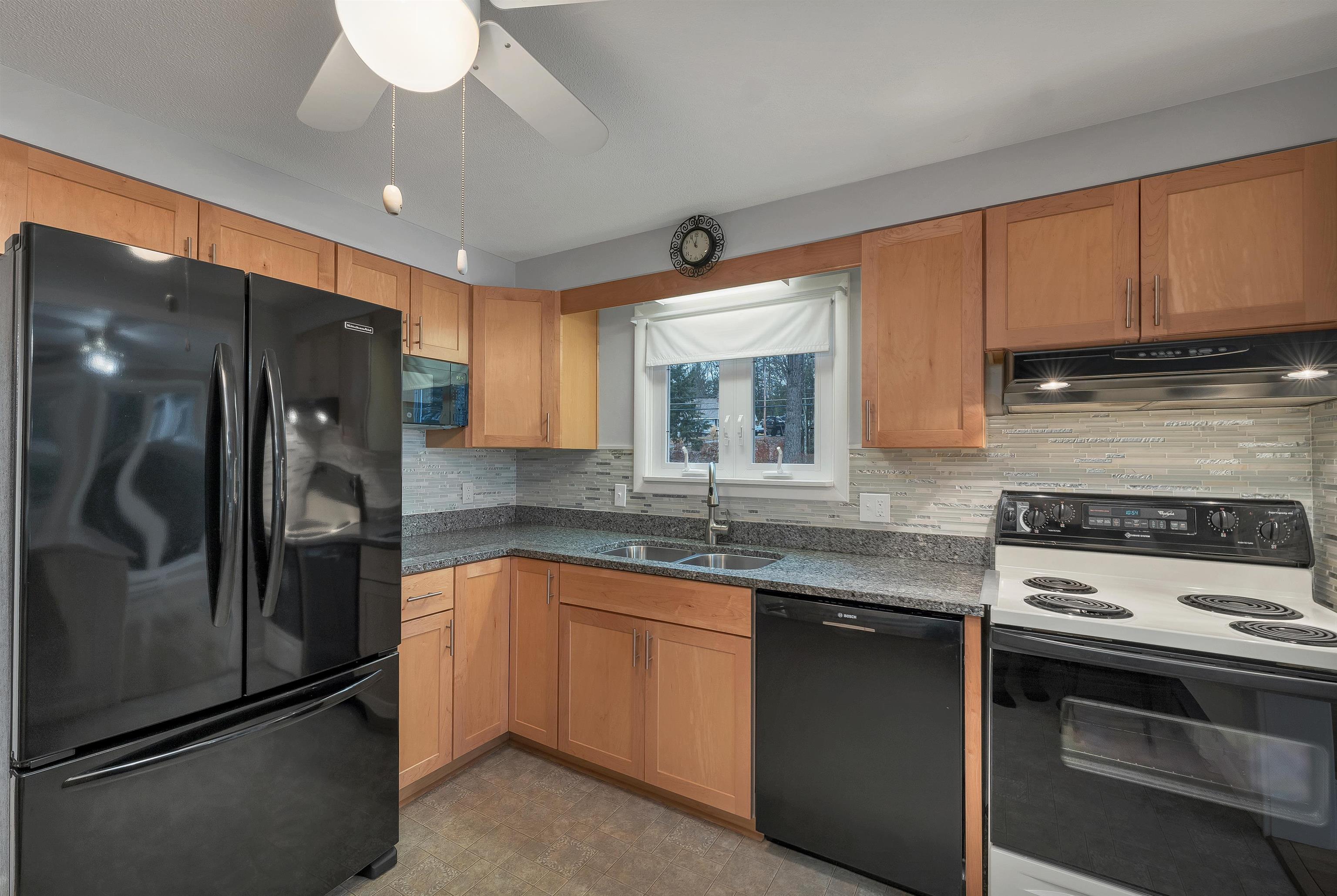 5 Piscataqua Road Concord, NH 03301 - Photo 8 of 37