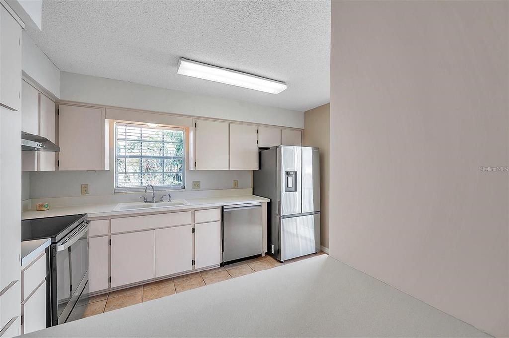 6632 Hickorywood Lane, Unit 4B New Port Richey, FL 34653 - Photo 11 of 40